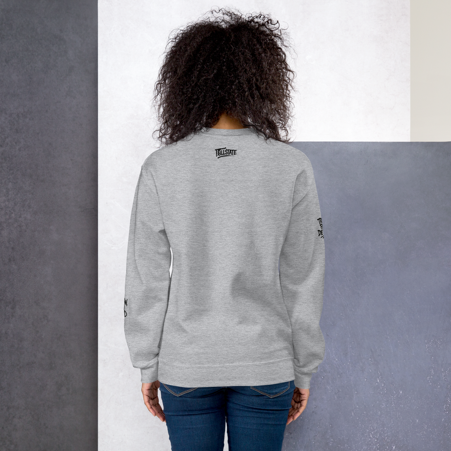 Szara bluza typu sweatshirt (przód)