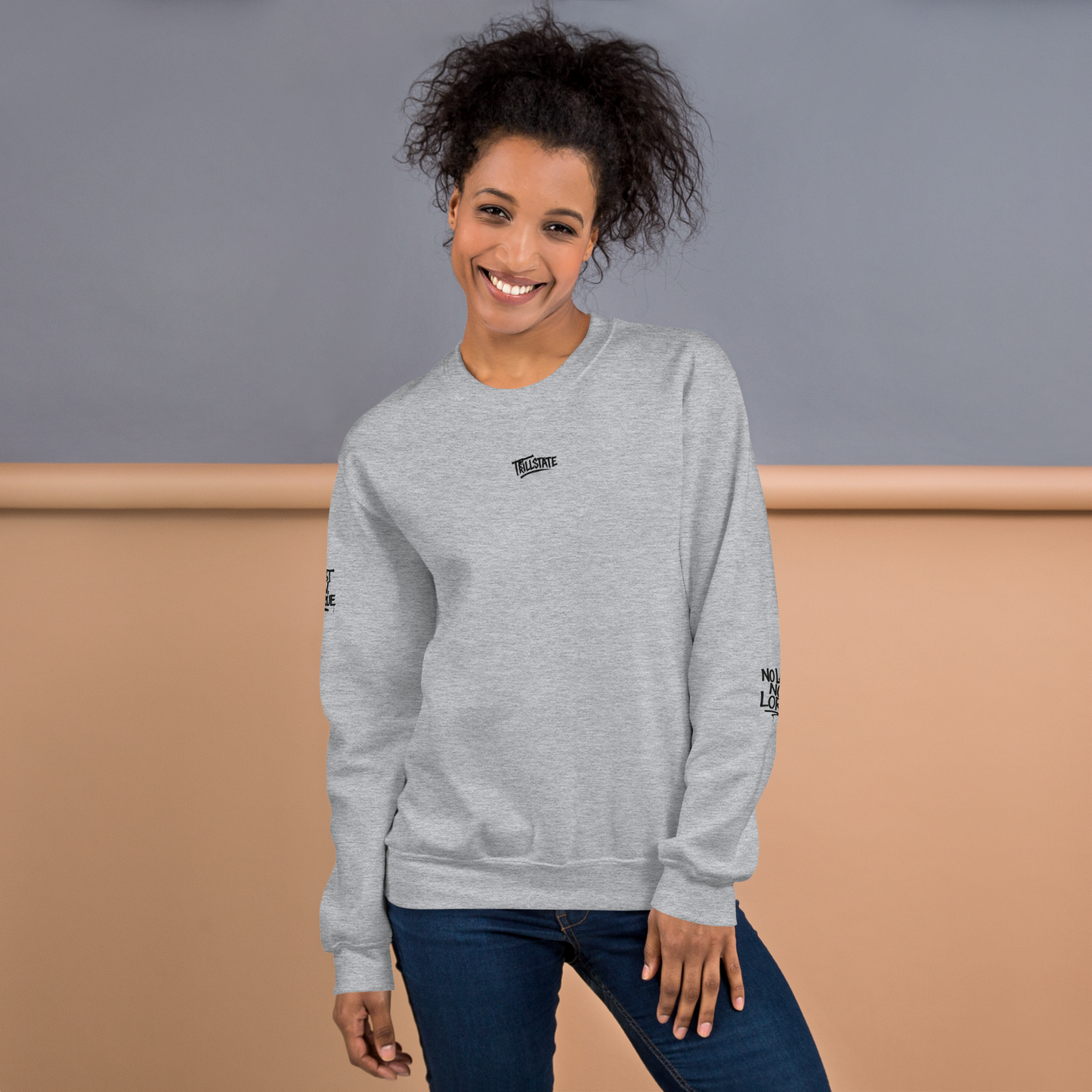 Szara bluza typu sweatshirt (tył)